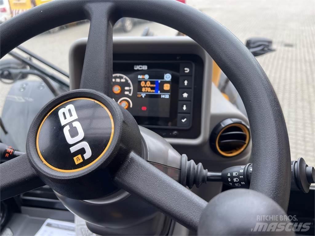 JCB TM320 輪胎式裝載機