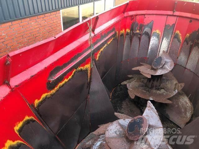 JF VM 14-2SB 青飼料搬運車