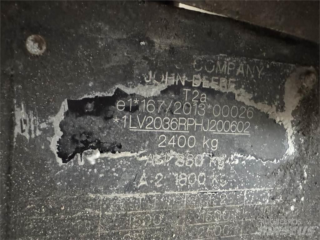 John Deere 2036R 小型曳引機