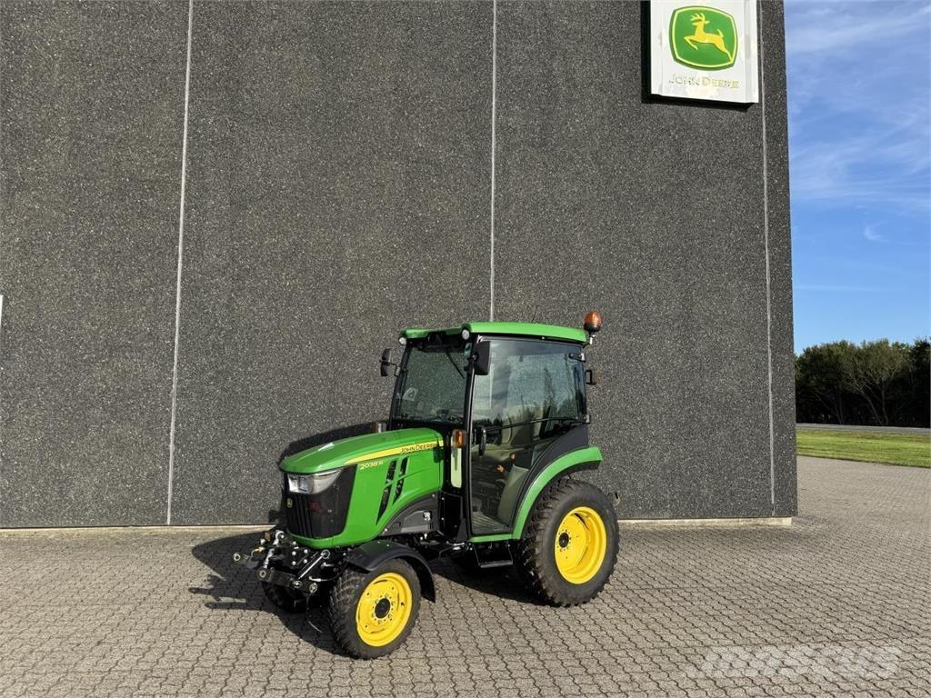 John Deere 2038R 小型曳引機