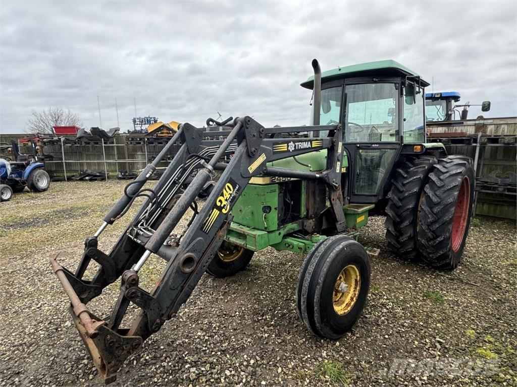John Deere 2450 曳引機