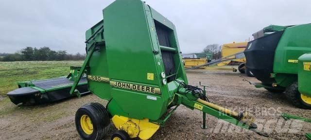 John Deere 590 圓型牧草打包機