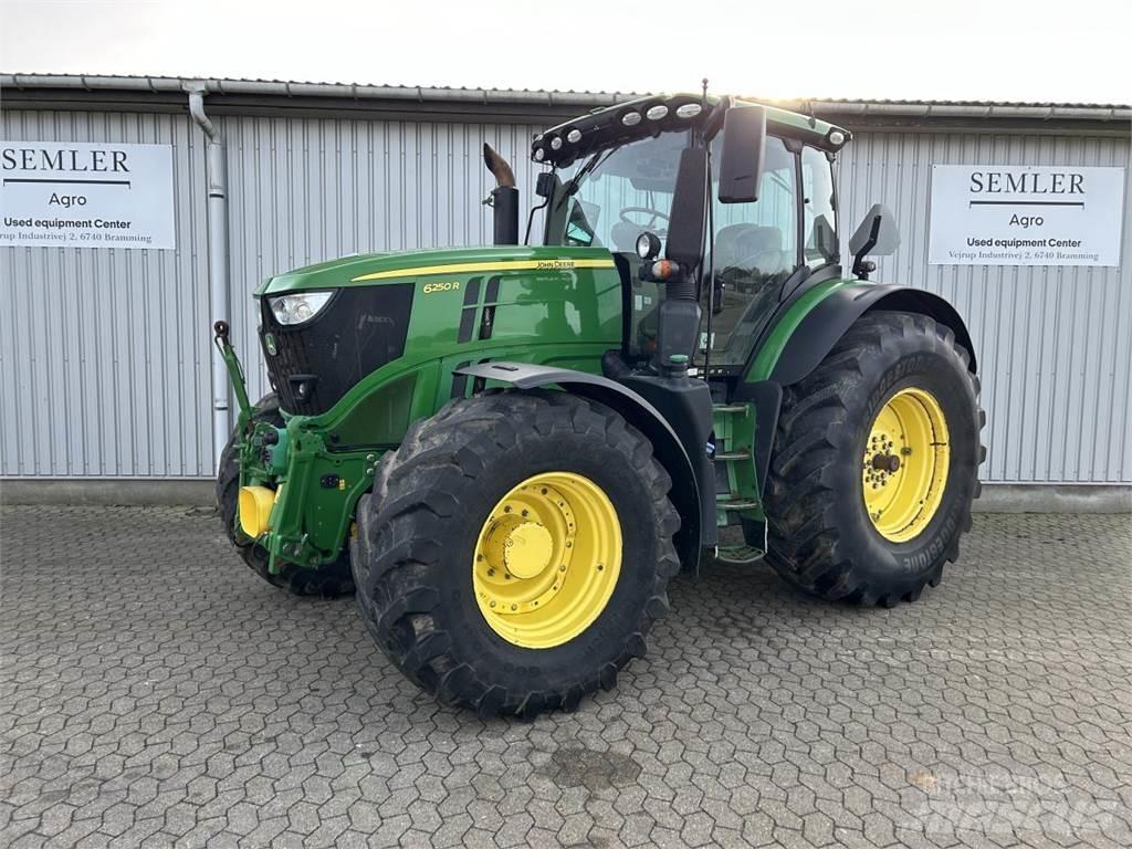 John Deere 6250R 曳引機
