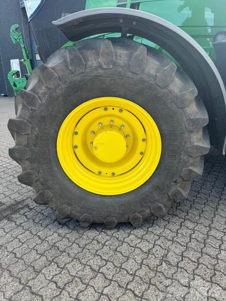 John Deere 6250R 曳引機