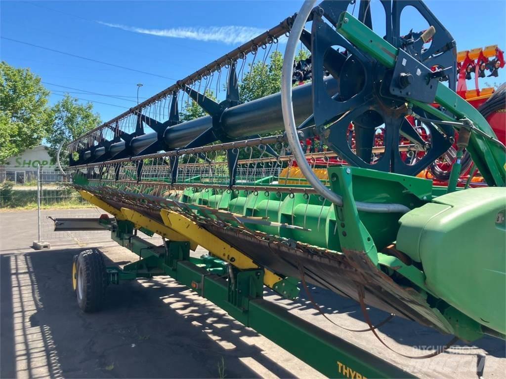 John Deere 630R 聯合收割機頭
