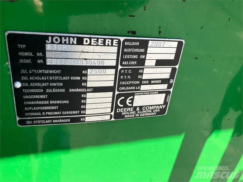 John Deere 630R 聯合收割機頭
