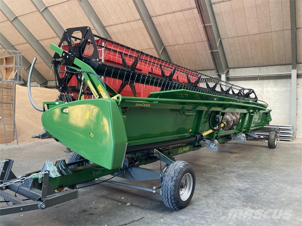 John Deere 635R 聯合收割機頭