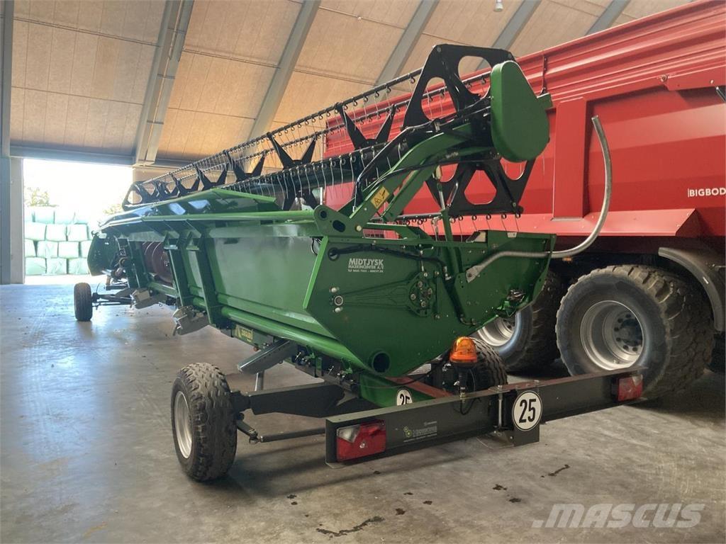 John Deere 635R 聯合收割機頭
