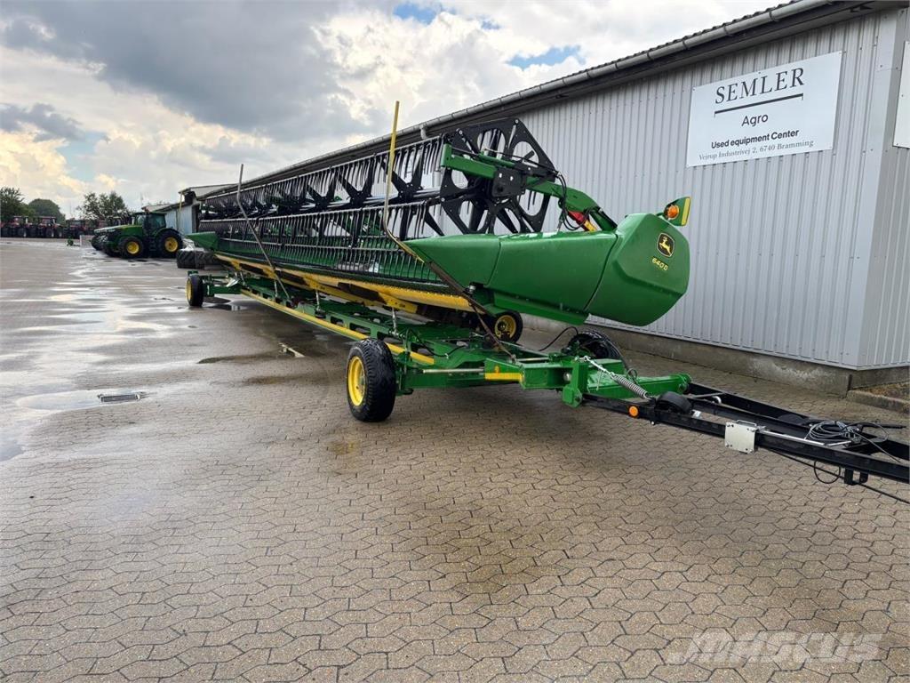 John Deere 640D 聯合收割機頭