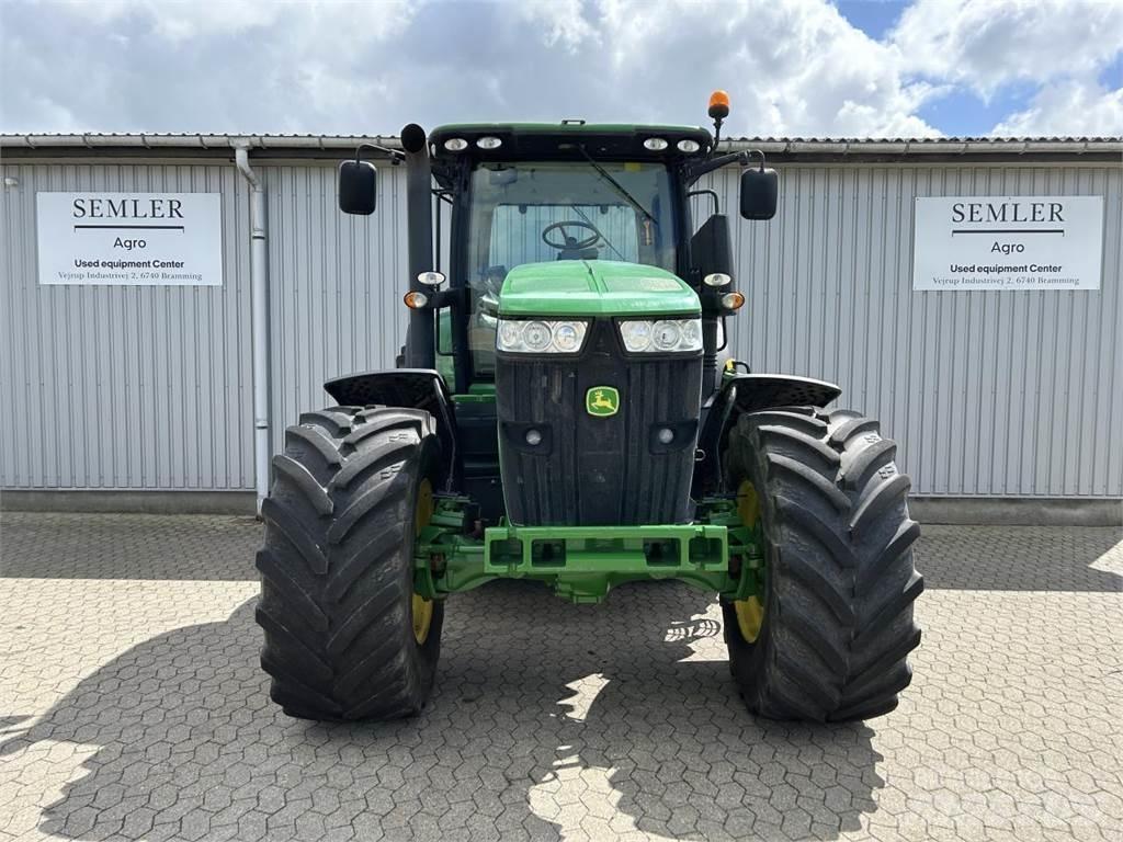 John Deere 7230R 曳引機