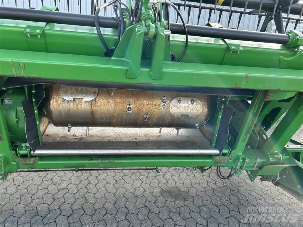 John Deere 740D 聯合收割機頭