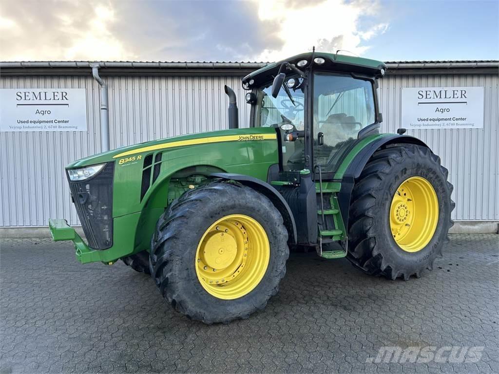 John Deere 8345R 曳引機