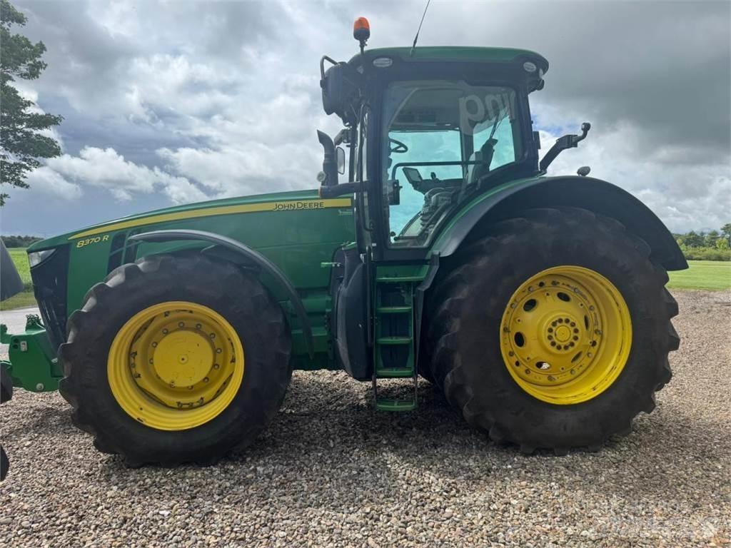 John Deere 8370R 曳引機