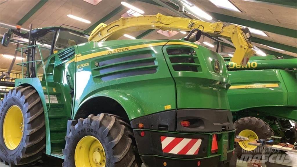 John Deere 8700 牧草收穫機