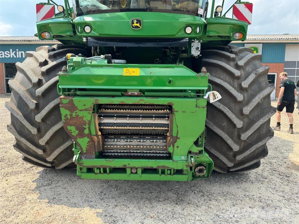 John Deere 8700 牧草收穫機