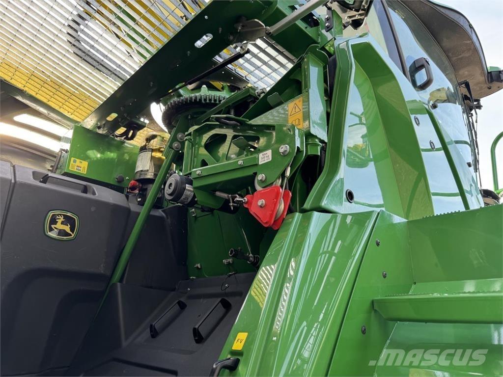 John Deere 9800 牧草收穫機