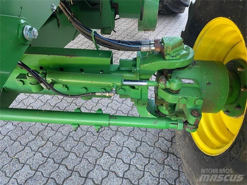 John Deere C670 聯合收穫機
