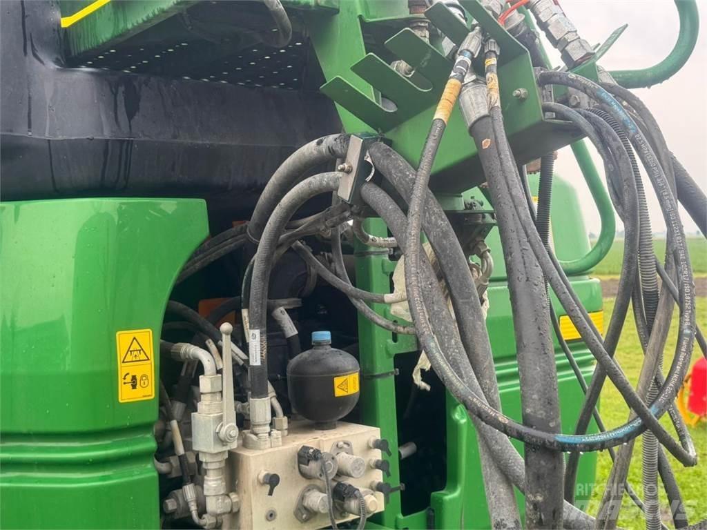 John Deere R952I 牽引式噴霧機