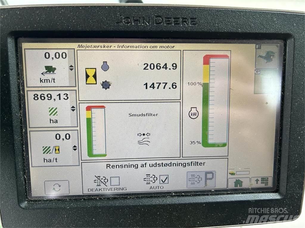 John Deere S690 聯合收穫機