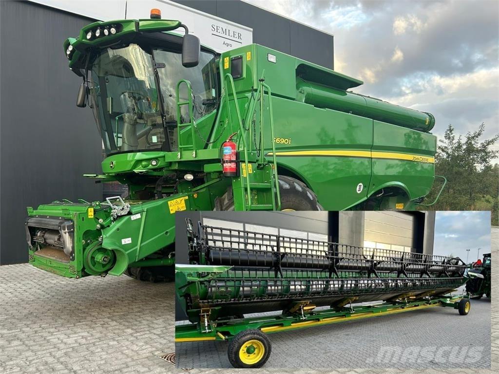 John Deere S690 聯合收穫機