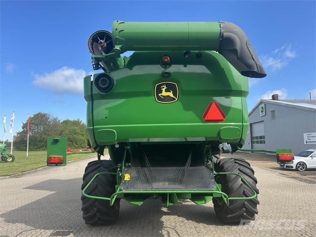 John Deere S785 聯合收穫機