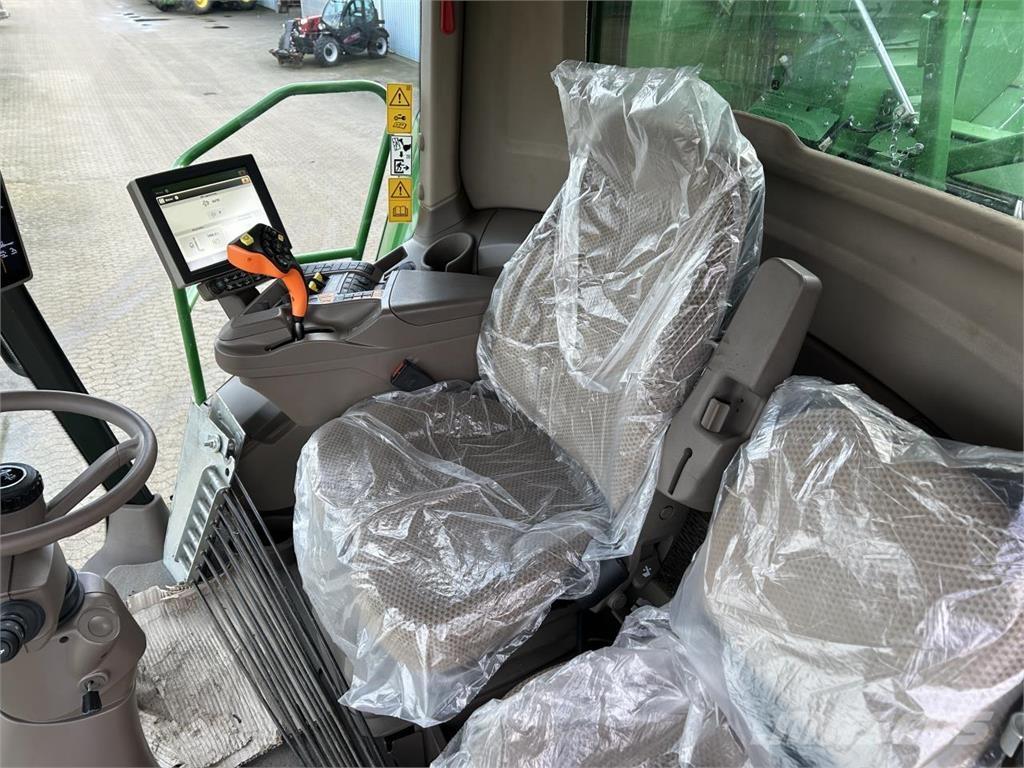 John Deere S785 聯合收穫機