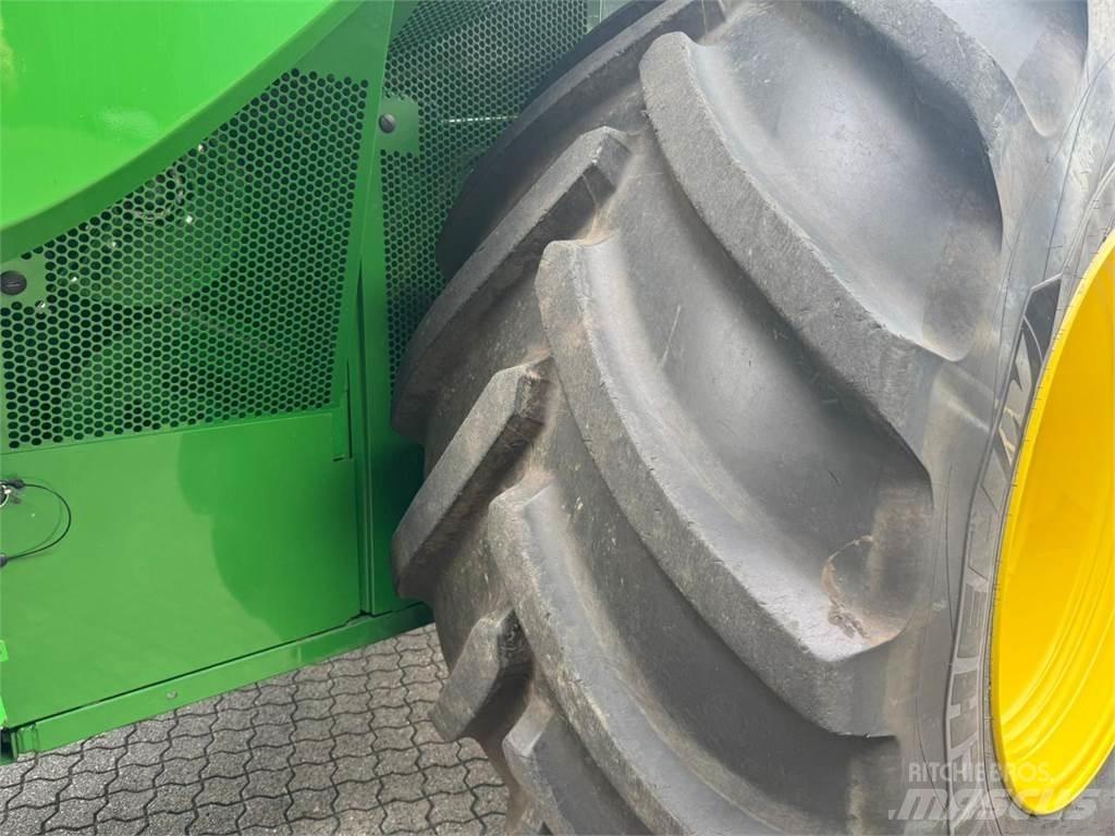 John Deere S790 聯合收穫機