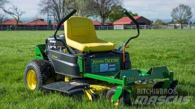 John Deere Z315E 小型曳引機