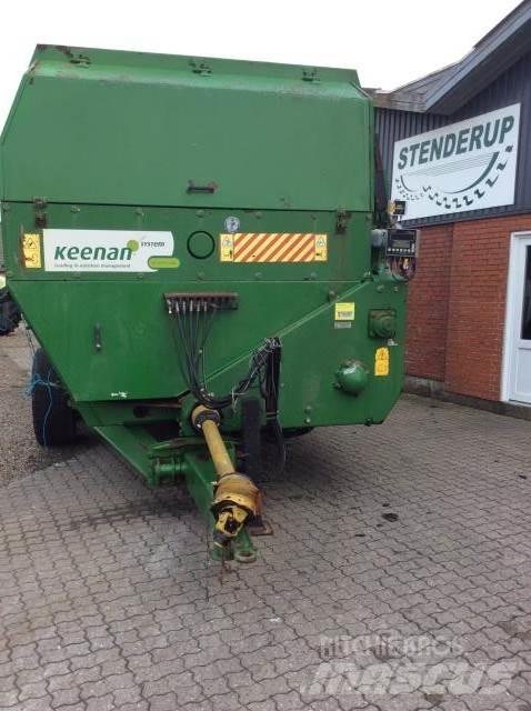Keenan FP 280 青飼料搬運車