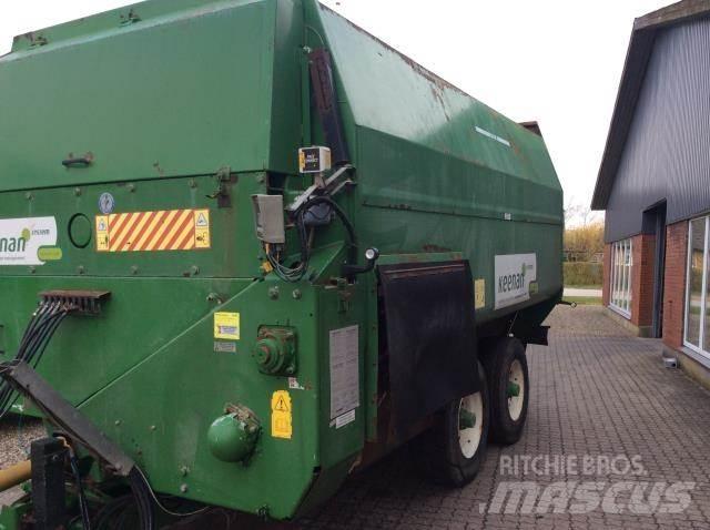 Keenan FP 280 青飼料搬運車
