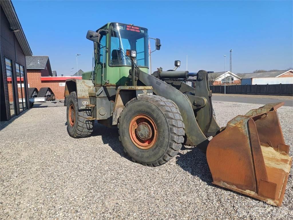 Komatsu WA270 輪胎式裝載機