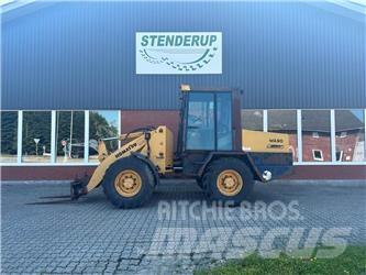 Komatsu WA90 輪胎式裝載機