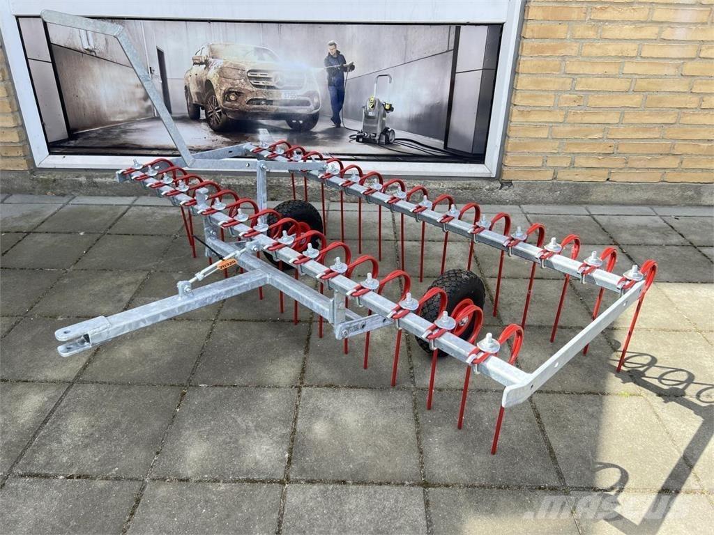 KT 112 耙與翻草機