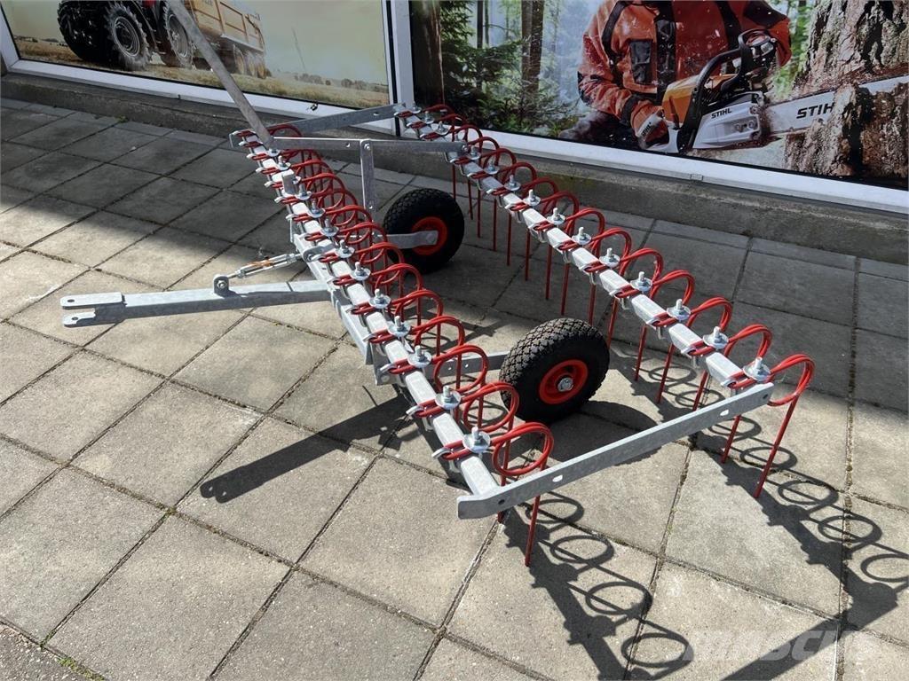 KT 112 耙與翻草機