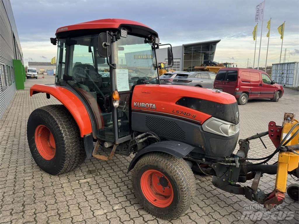 Kubota 5740 小型曳引機