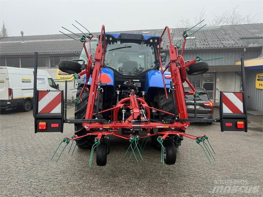 Kverneland 8452 耙與翻草機