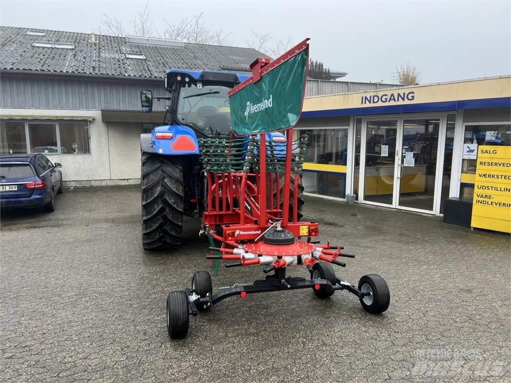 Kverneland 9542 耙與翻草機