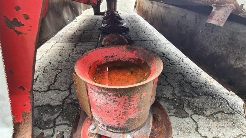 Lely SKÅRLÆGGER 收割列行機(撒布機)