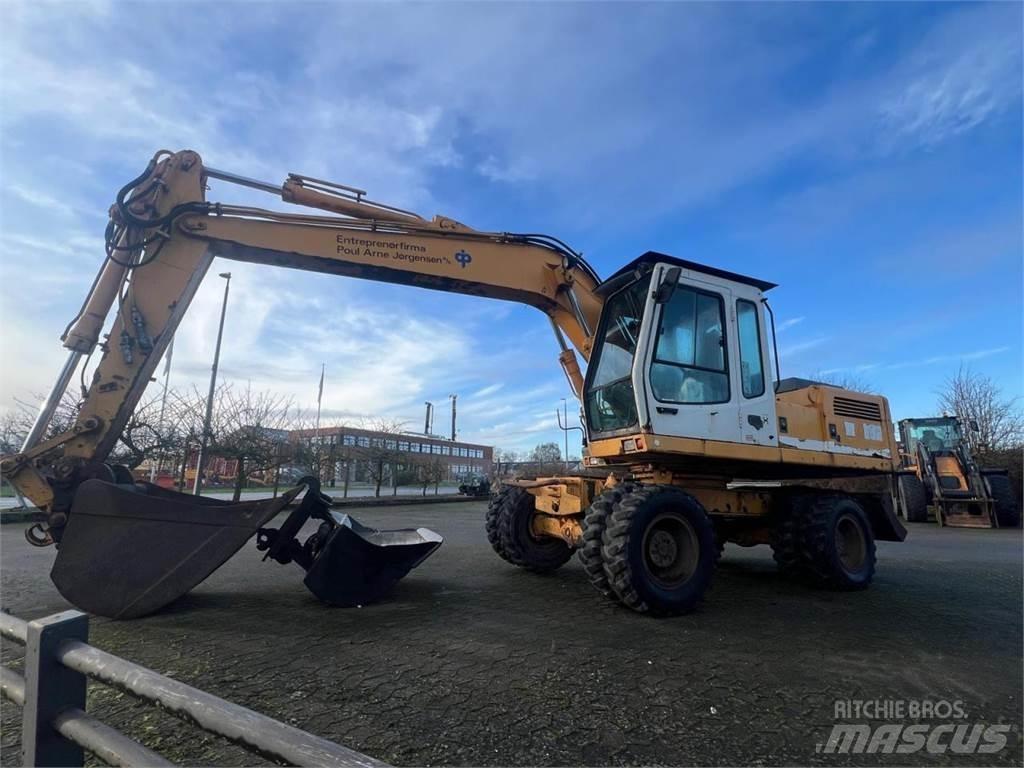 Liebherr 902 旋轉式挖土機/掘鑿機/挖掘機