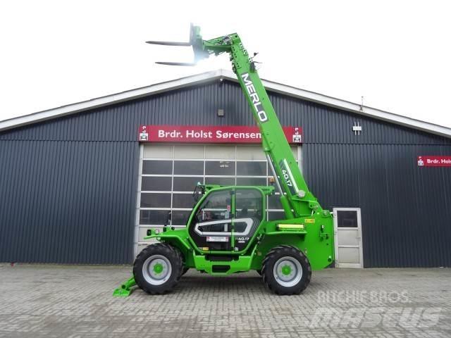 Merlo P40.17 伸縮臂操作車