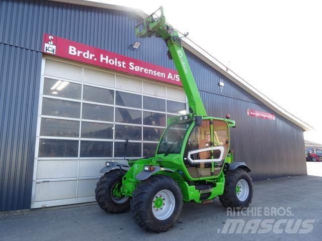 Merlo TF42.7CS 伸縮臂操作車