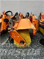 Nesbo HF1600S 掃倉機