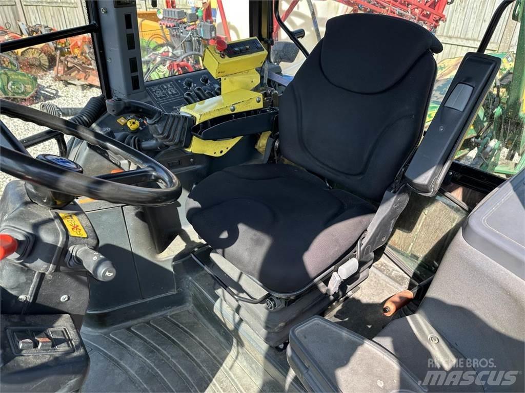 New Holland 8360 曳引機