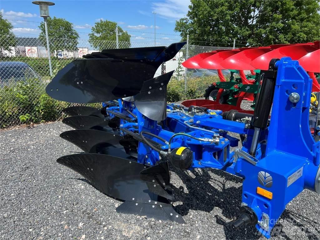 New Holland PHVH4 雙向犁