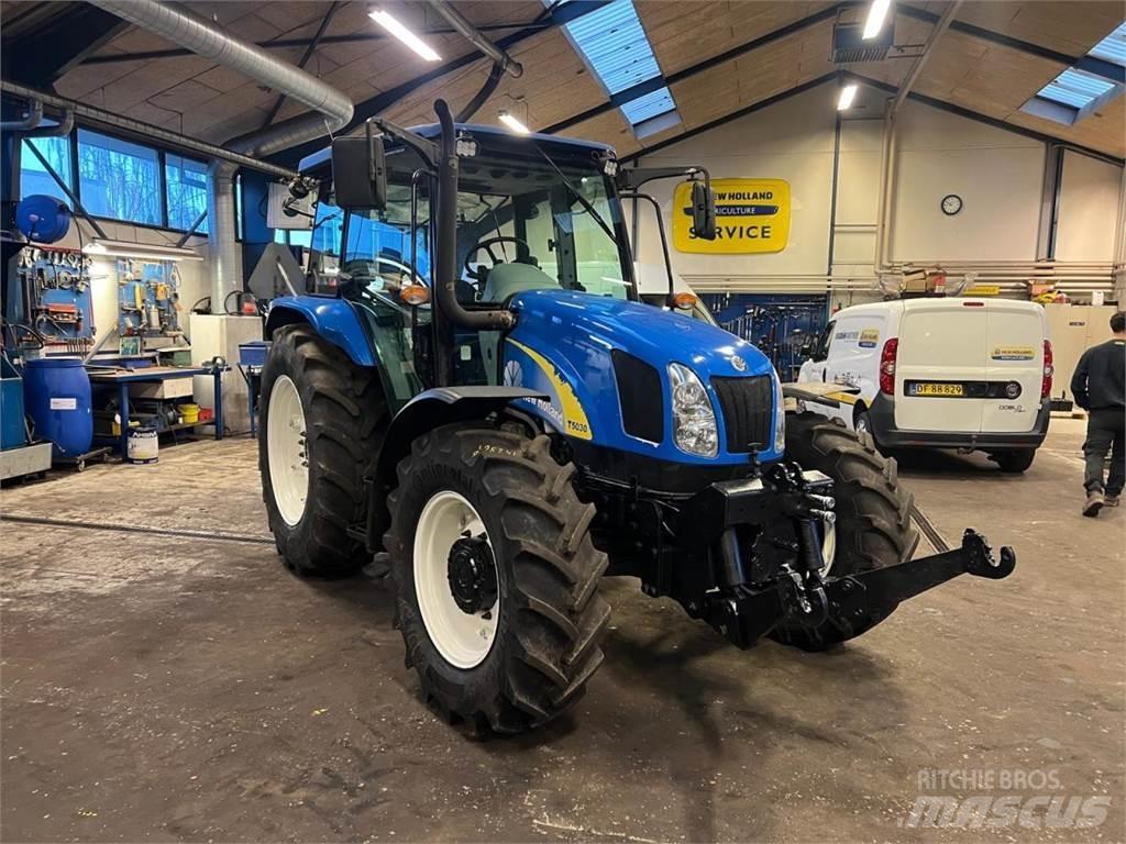 New Holland T5030 曳引機