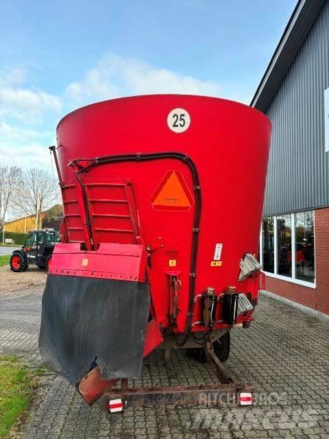 RMH VR22 青飼料搬運車
