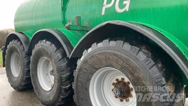 Samson PG 25 水肥車