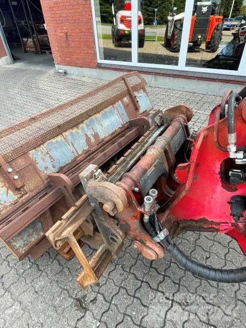 Schäffer 930T 伸縮臂操作車