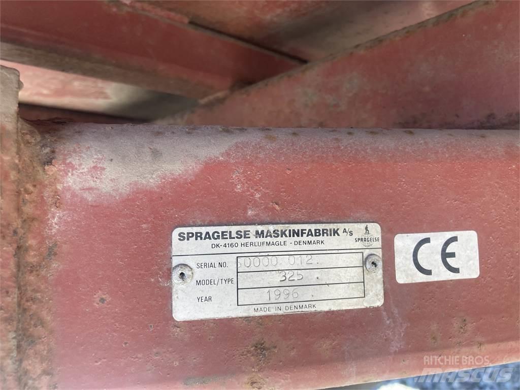 Spragelse 325 草捆拖車