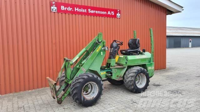 Striegel 300 小型裝載機